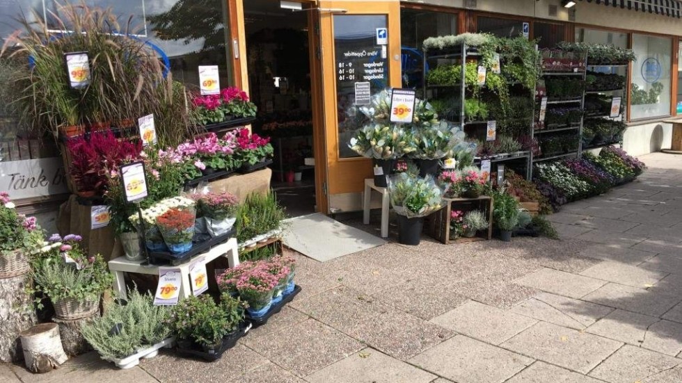 Bellis Blomsterhandel vill sälja sin butikslokal vid Svamptorget i Norby.