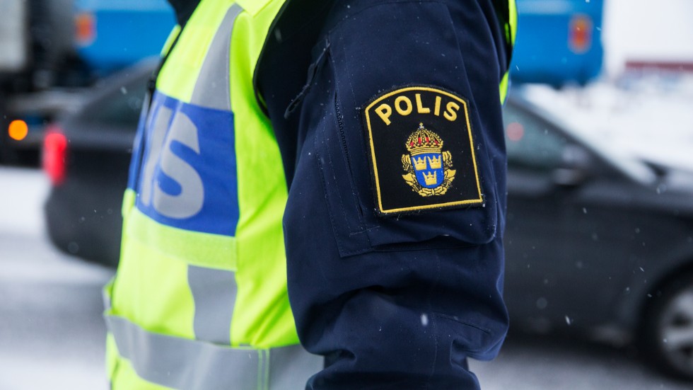 En förare misstänks ha kört drograttfull i Visby.