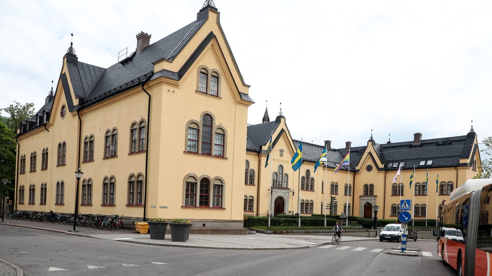 I höstas kom 42 barn inte tillbaka till sina skolor i Linköping. Nu debatterades frågan i fullmäktige.