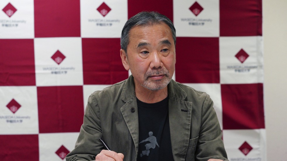 Den japanske romanförfattaren Haruki Murakami nämns ofta i förhandstipsen. Är det hans tur i år?