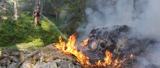 TV: Här släcks skogsbranden i Knutby