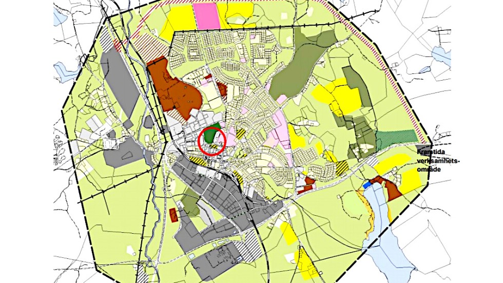 Här intill Mossebo norr om Vimmery, den rosa rutan, finns en het placering för den nya högstadieskola kommunstyrelsen nu går vidare med i en fördjupad planering.