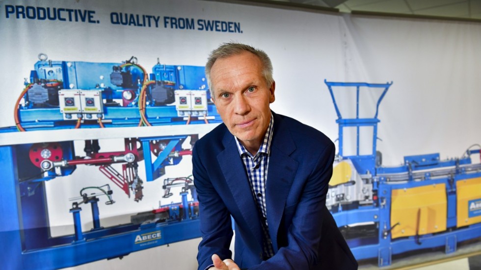 Många företag behöver stöd här och nu. Lån och grejer hjälper inte, säger Dan Nilsson vd på KWD Group i Nyköping.