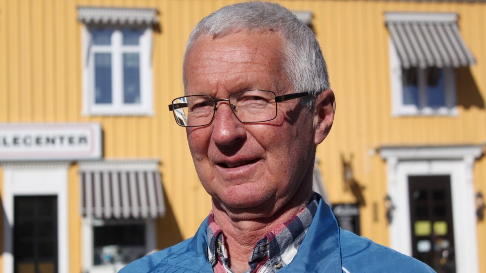 Kurt Gustavsson har tagit initiativ kampen för att rädda kvar butiken i Vena. Så här långt har han fått till ett uppskov för att vinna tid.
