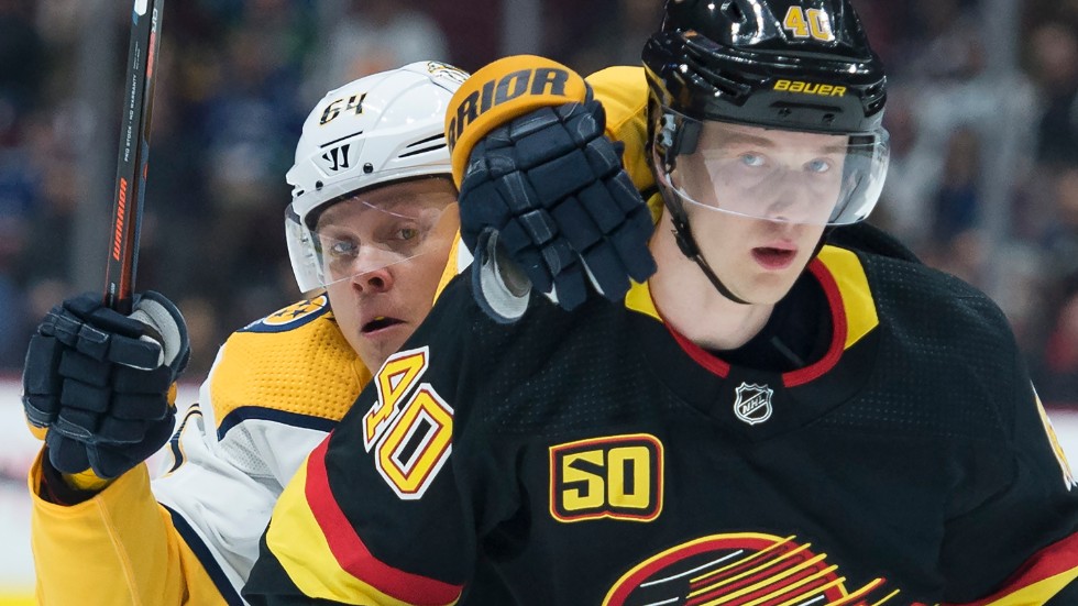 Slutspel direkt. Så kan det bli om coronapandemin tillåter en återstart av NHL-säsongen för Elias Pettersson, bilden, och de andra spelarna. Arkivbild.
