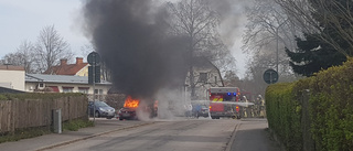 Bil totalförstördes i brand i Vimmerby   
