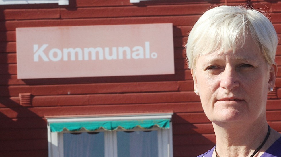 Jeanette Persson, ordförande i Kommunals avdelning i Hultsfred-Högsby betonar vikten av att följa de basala hygienföreskrifterna nu när det blivit skarpt läge.