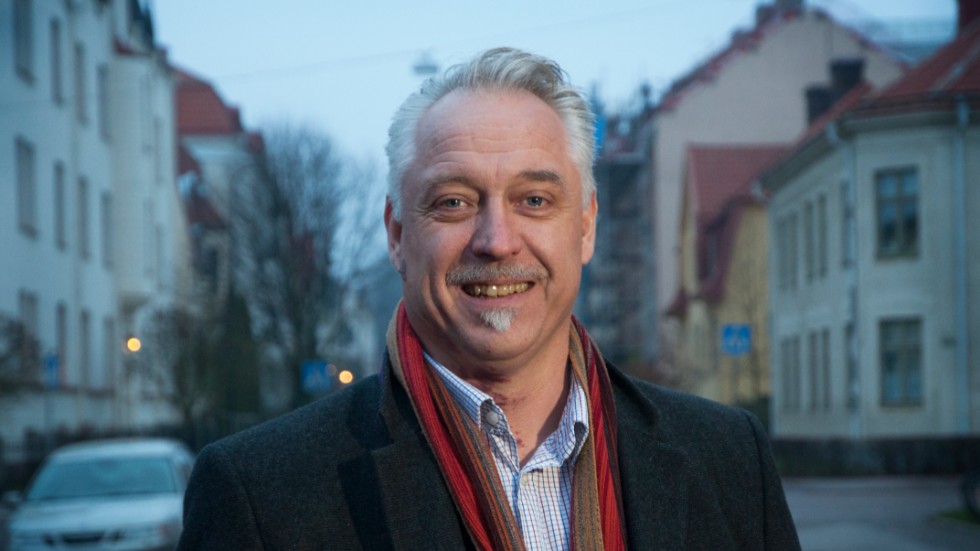 Kommunchefen Johan Persson är lättad över att kommunen ser ut att få ett litet överskott 2019.