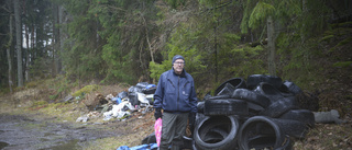 Högar med dumpade däck i naturreservat