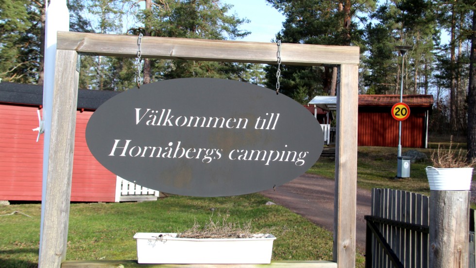 Under ansökningstiden har många aktörer visat sitt intresse för att driva Hornåbergs camping men bara en av dem är fortfarande aktuell.