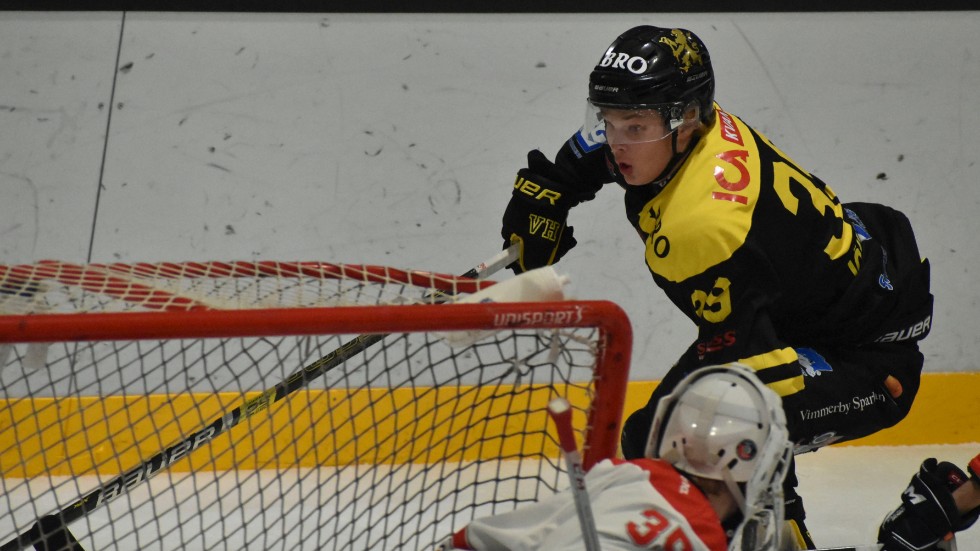 Martin Jönsson tröttnade på ishockeyn, men nu har han spelat lite med Nässjö i division 2. 