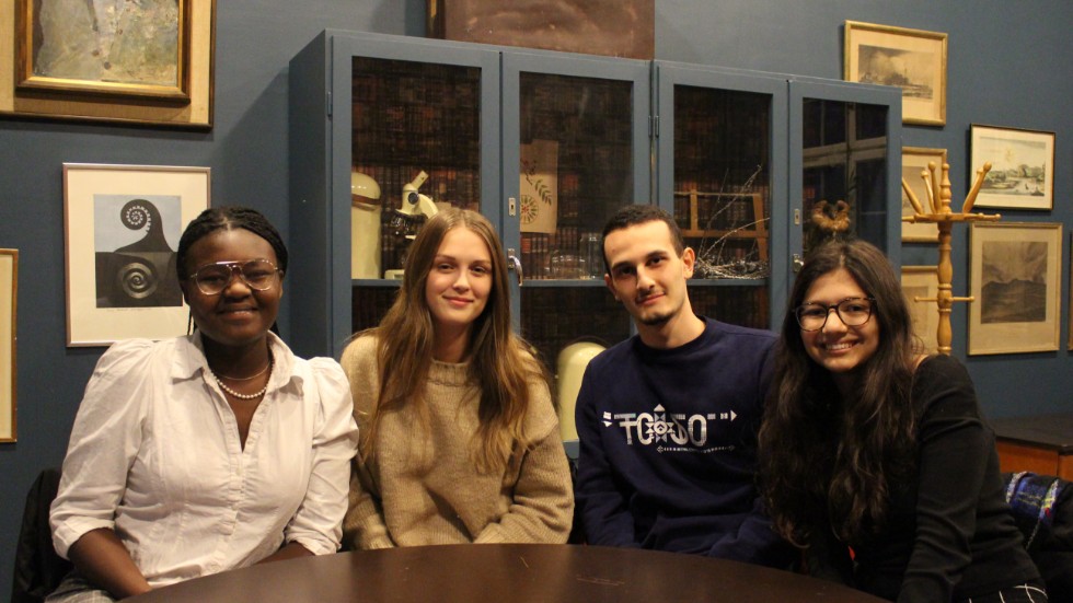 Projektledaren Michelle Brant till vänster tillsammans med Elise Murphy, Roy Obaid och Durrah Khayat som alla är engagerade i EUP. 