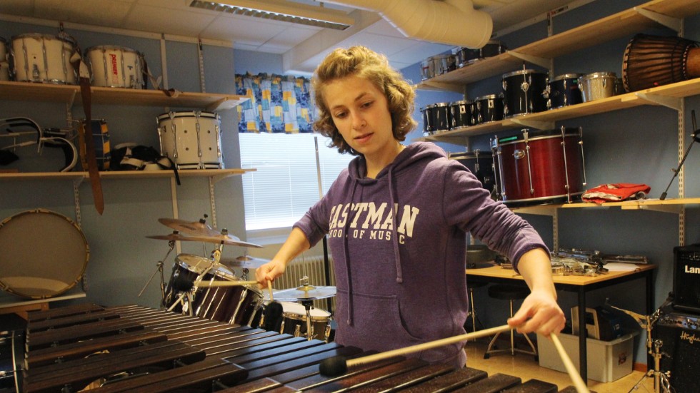 Hannah Dick från Albany, New York, besökte Kommunala Musikskolan i Hultsfred för att lära ut slagverk,