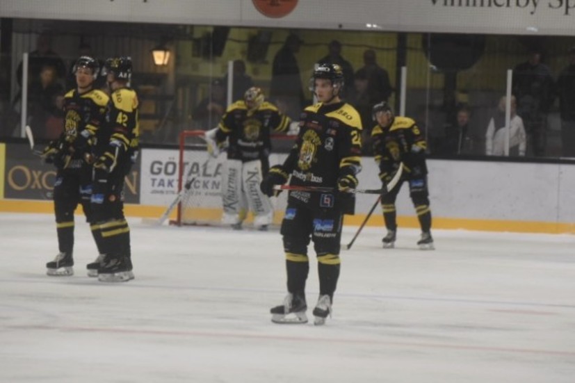 Vimmerby Hockey tog två poäng mot Halmstad. 