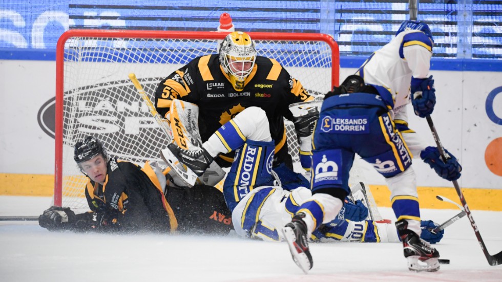 Oskar Östlund SHL-debuterade i målet för Skellefteå.