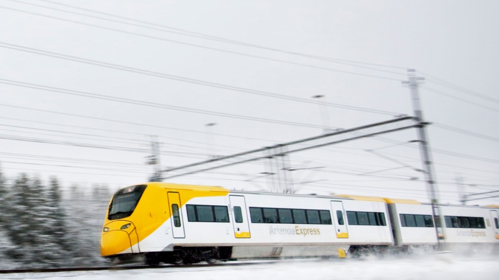 Från början tyckte många att det var för dyrt att åka med  expresståget till Arlanda. I dag går sex fullsatta tåg varje timme i rusningstrafik.