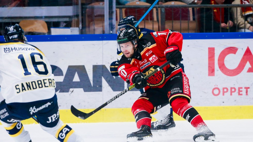 Luleå Hockeys Einar Emanuelsson fick kliva av matchen mot HV71 med en handskada. 