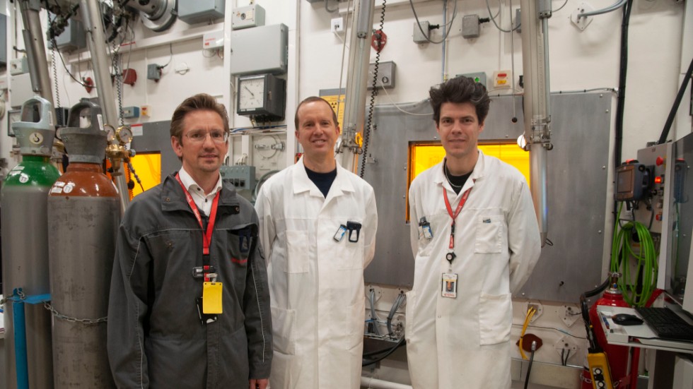 Joakim Lundström, Johan Palmqvist och Niklas Snis jobbar tillsammans på Studsvik Nuclear AB.  