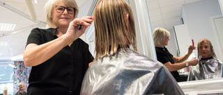 Hon firar 40 år som frisör i Överum