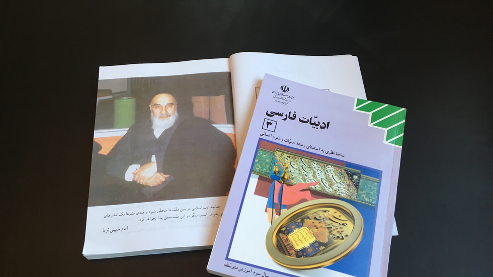 Läroböcker på persiska som Östhammars kommun beställt visade sig innehålla antisemitiska och islamistiska påståenden. Böckerna har beställts via  läromedelsdistributören LäroMedia. 