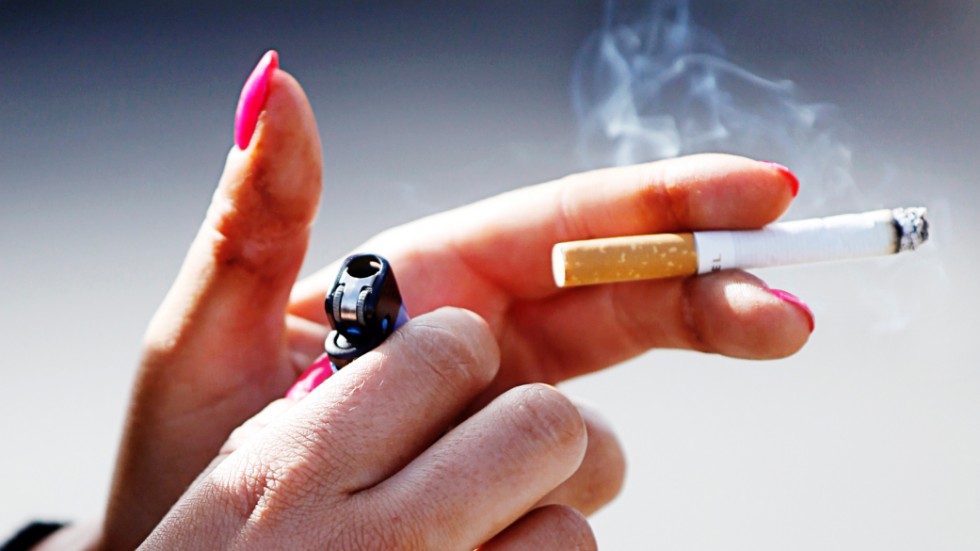 40 procent av alla som fått en KOL-diagnos fortsätter att röka - och deras tillstånd försämras. De måste få hjälp att sluta, manar skribenten. (Arkivbild)